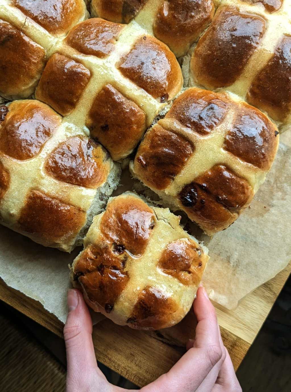 Pecan and chocolate hot cross buns&nbsp;(vegan)